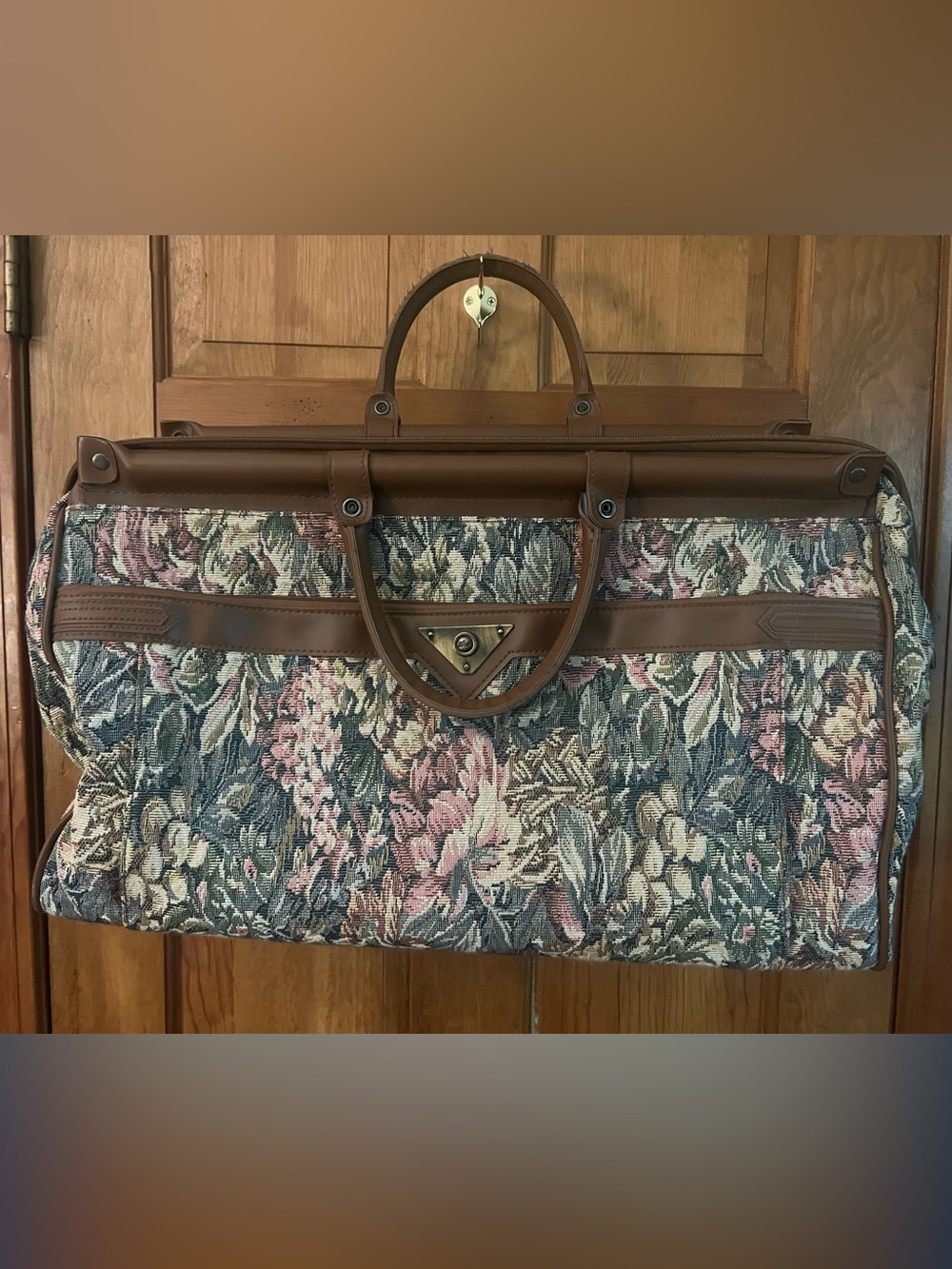 Vintage | Verdi Floral Carpet Luggage Travel Bag